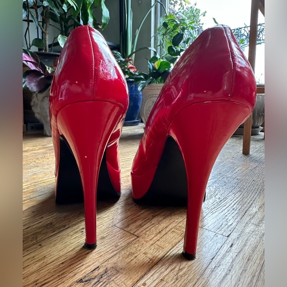 PLEASER RED PLATFORMS - Picture 8 of 14